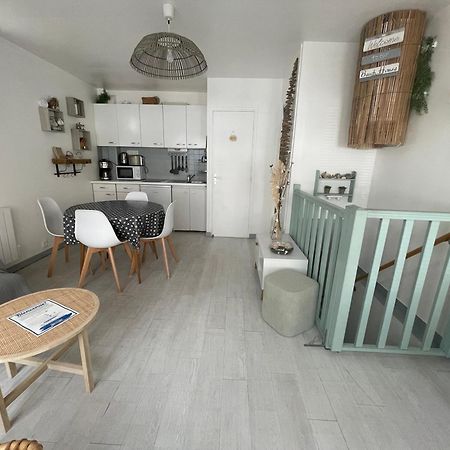 Houlgate Souplex 50M Plage Et Commerces المظهر الخارجي الصورة