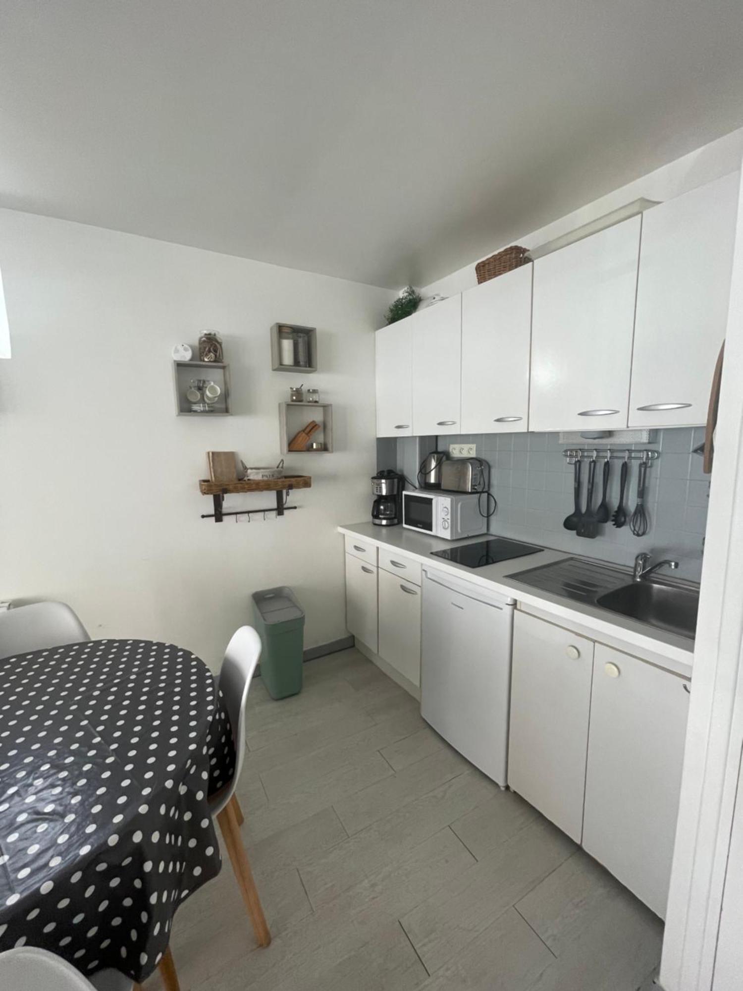 Houlgate Souplex 50M Plage Et Commerces المظهر الخارجي الصورة
